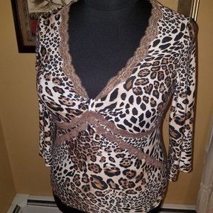 Ambrielle Leopard Print Top Size Large